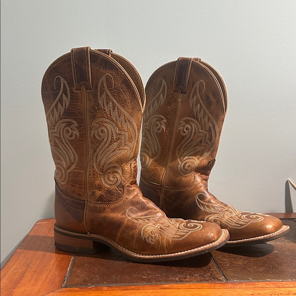 Ariat Tan Western Cowboy Boots